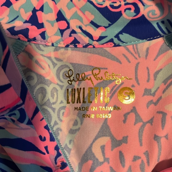 Lilly Pulitzer Luxletic small athletic quarter zip pull over - Picture 3 of 4